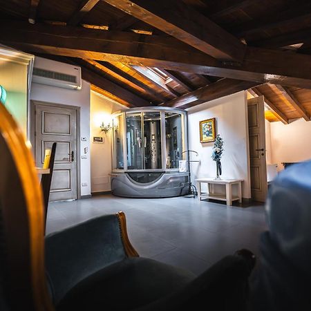 Hotel La Tavola Rotonda Cortemaggiore Luaran gambar