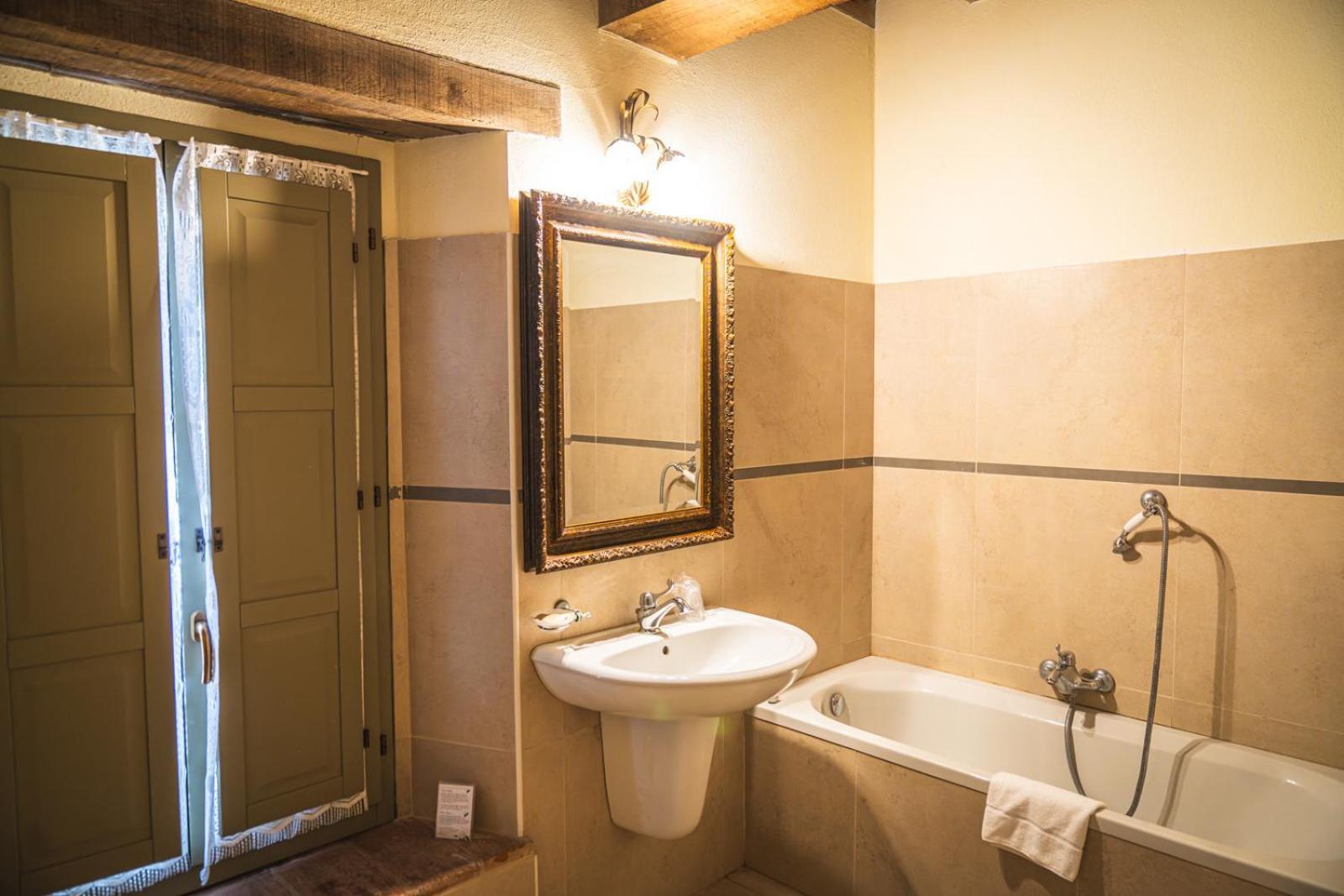 Hotel La Tavola Rotonda Cortemaggiore Bilik gambar